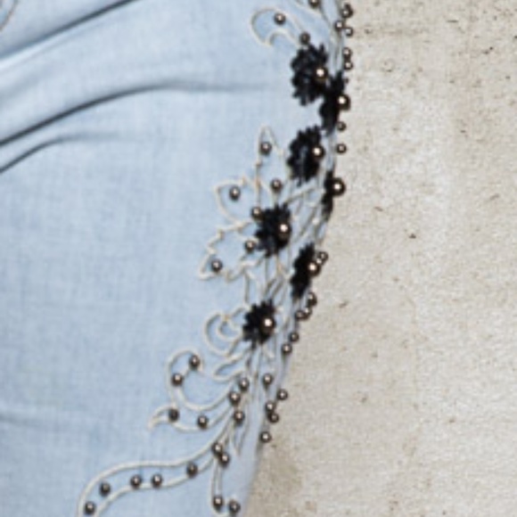 🌹The Indigo" Embroidered, Studded Floral Boot Cut Jeans - Picture 2 of 4